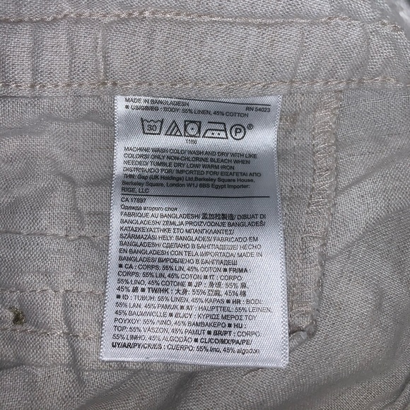 BANANA REPUBLIC KHAKI LIGHTWEIGHT SHORTS - Picture 4 of 4